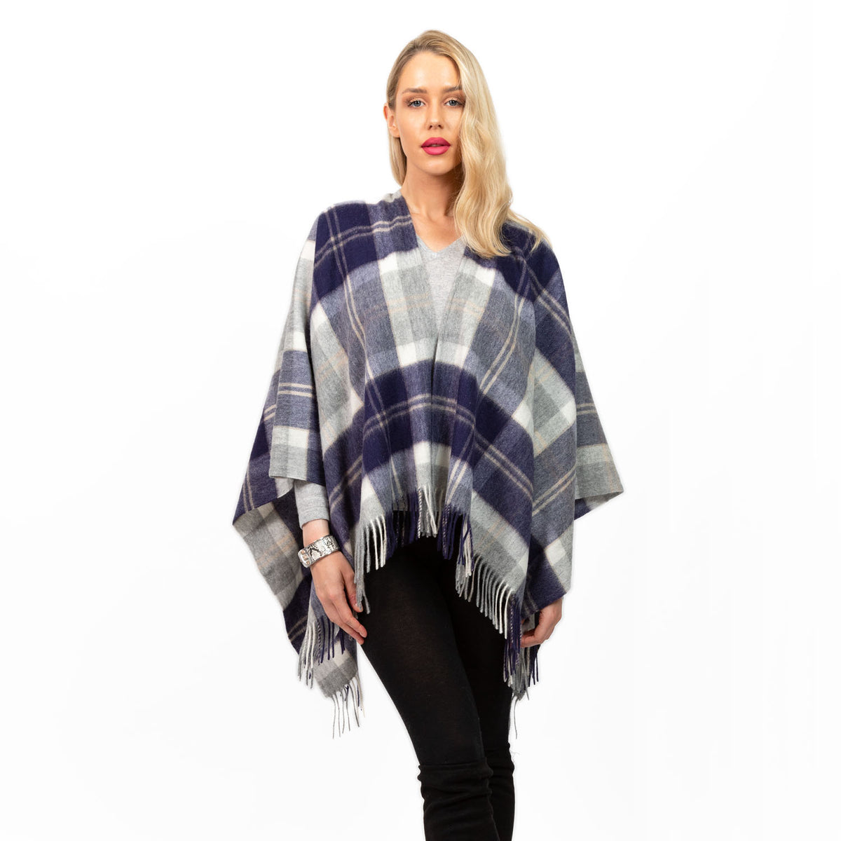 Ladies Mini Lambswool Cape Bannockbane Silver – Marchbrae